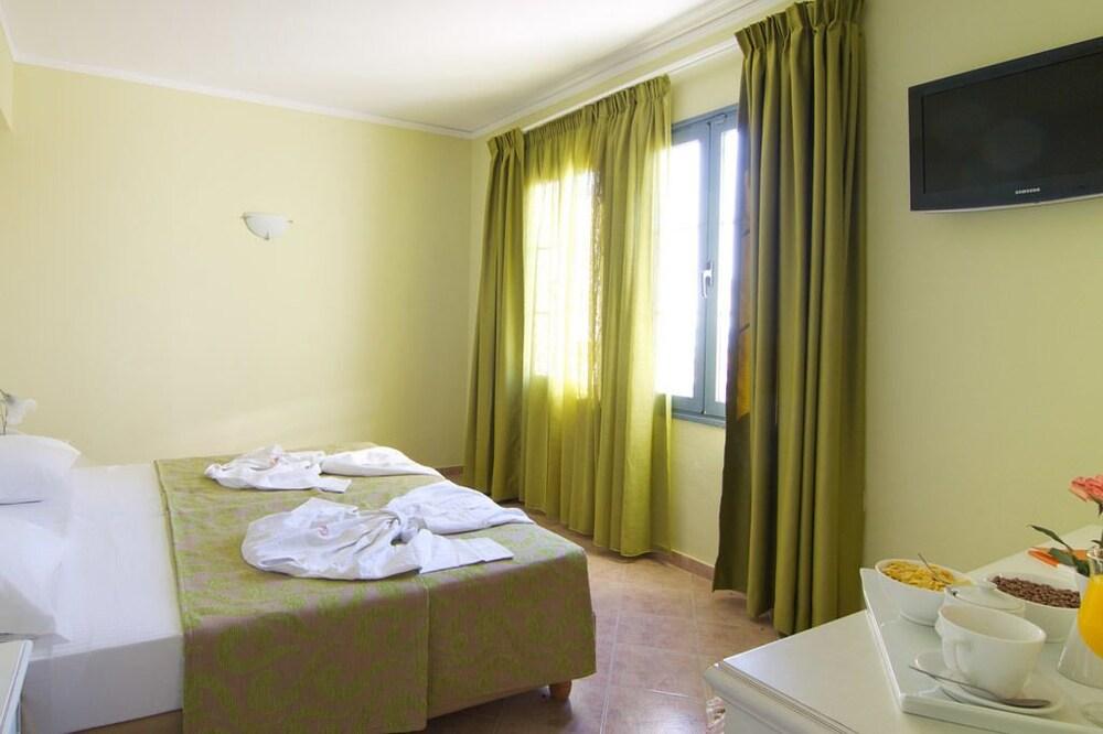 Sweety Club Solimar Emerald Aparthotel 4*